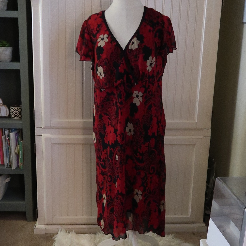 BELIEVE WOMAN RED DRESS 24W